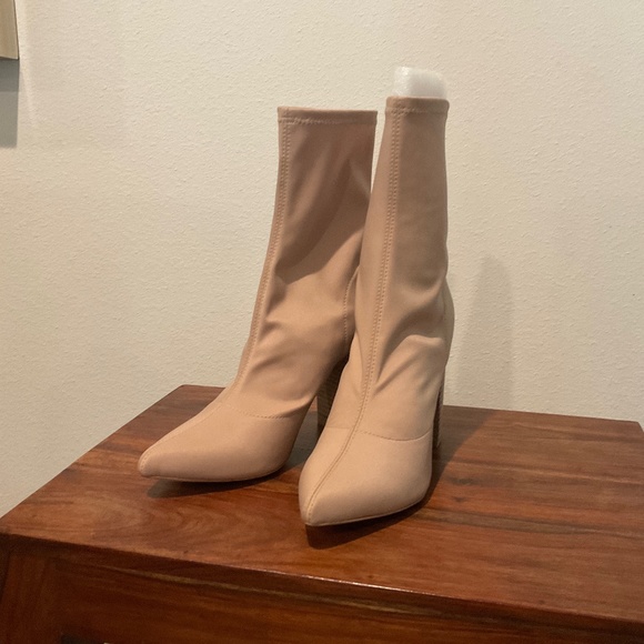 Raye 7 Nude Boot - Picture 2 of 3